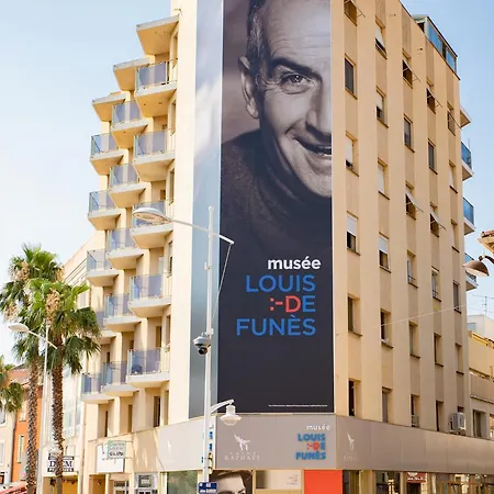 Frejus, 10Min Des Plages, Appartement T3, 5 Pers, Entierement Climatise Avec Parking Prive شقة *